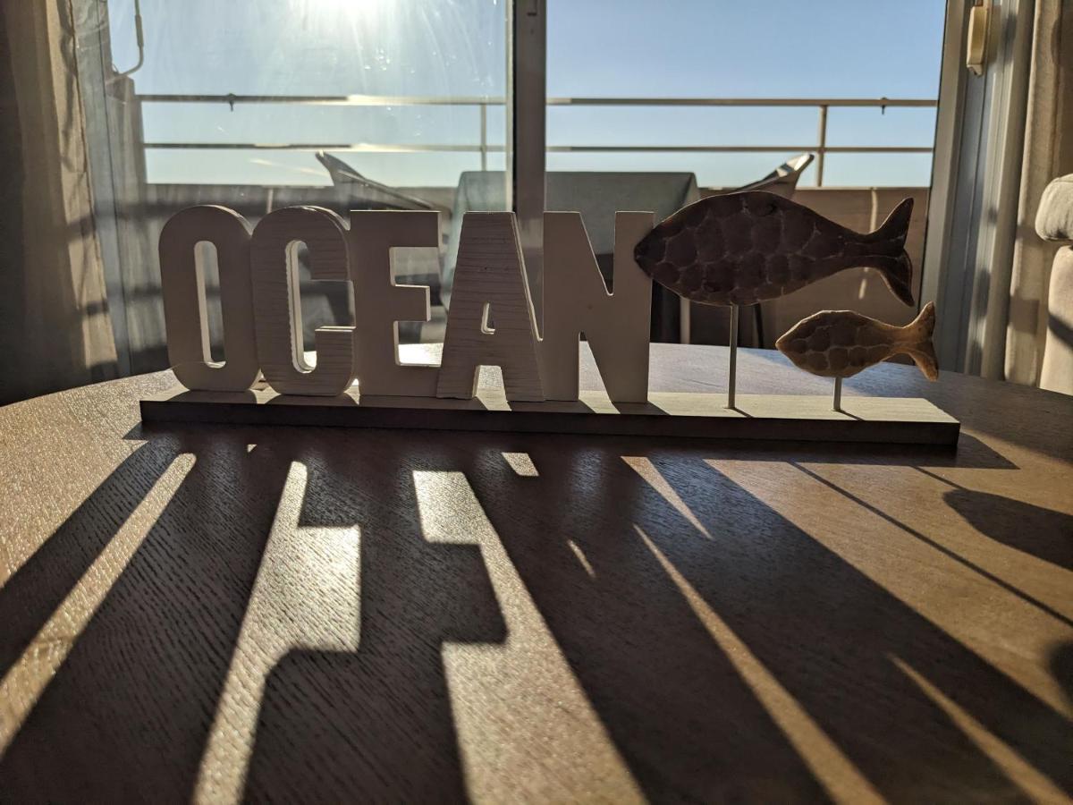 Apartamento En La Playa Con Garaje Cádiz Buitenkant foto